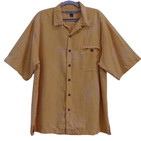 Tommy Bahama Short Sleeve Silk Button Up Camp Shirt L Yellow Floral Hibiscus - Picture 1 of 12
